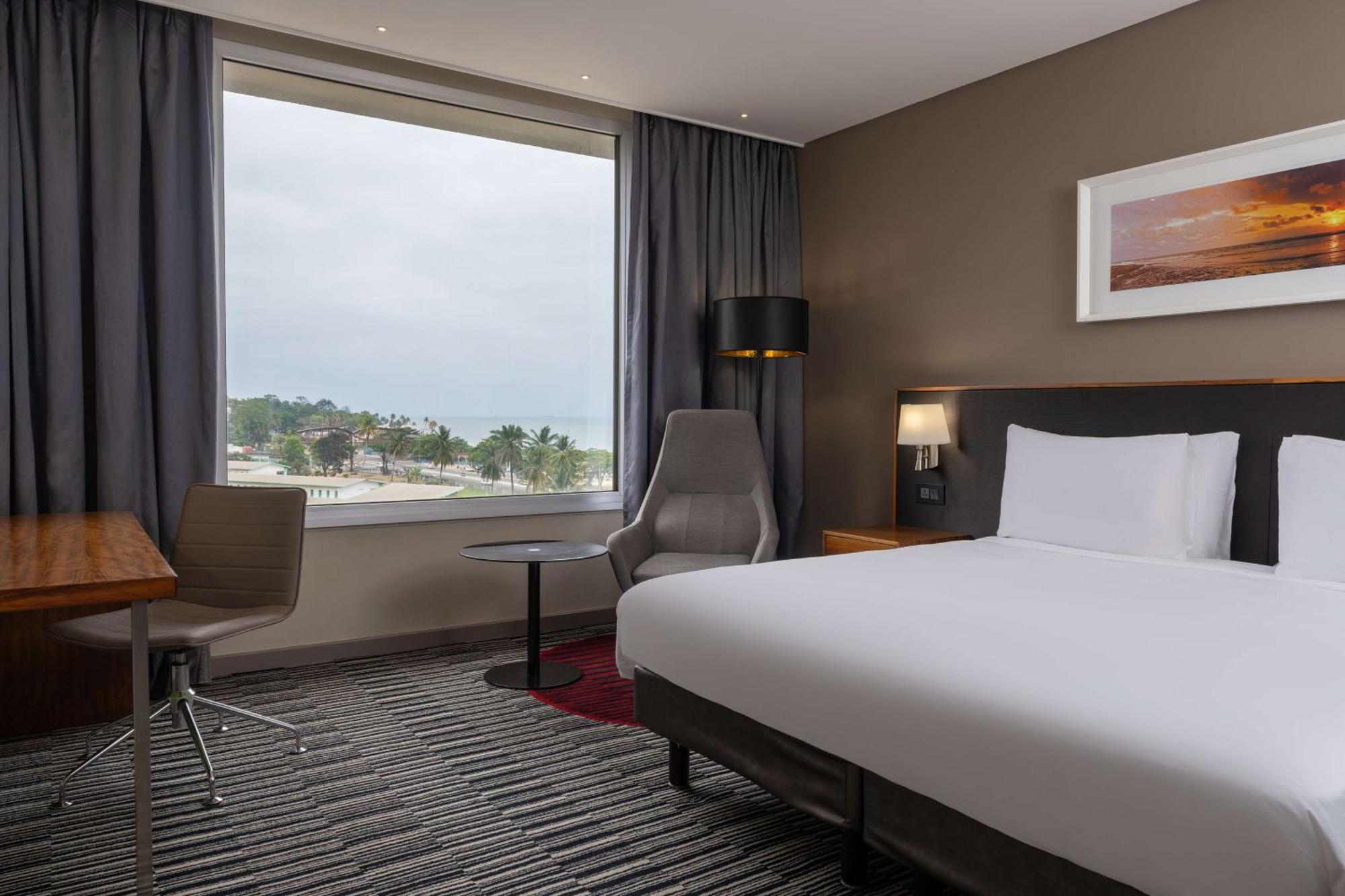 Radisson Blu Okoume Palace Hotel, Libreville Exterior photo