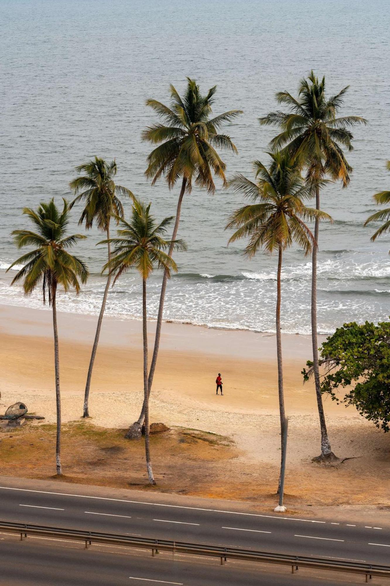 Radisson Blu Okoume Palace Hotel, Libreville Exterior photo